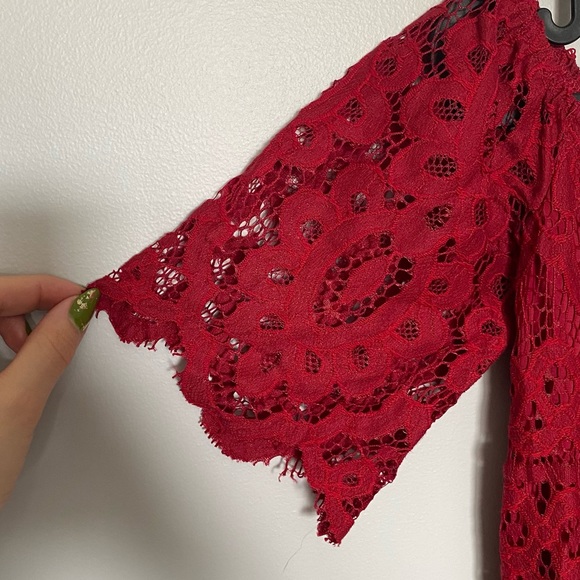 Lucy Paris // Fully-Lined Lace Dress - Picture 8 of 9